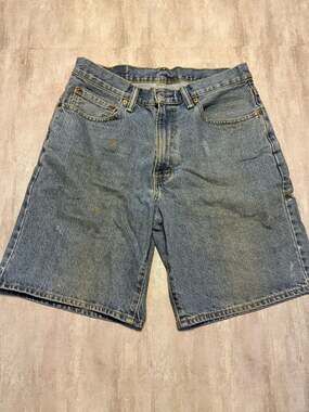 Vintage Y2K Levi's 550 Relaxed Fit Denim Shorts Size W33